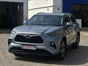 Toyota Highlander XLE 2022 Silver for sale