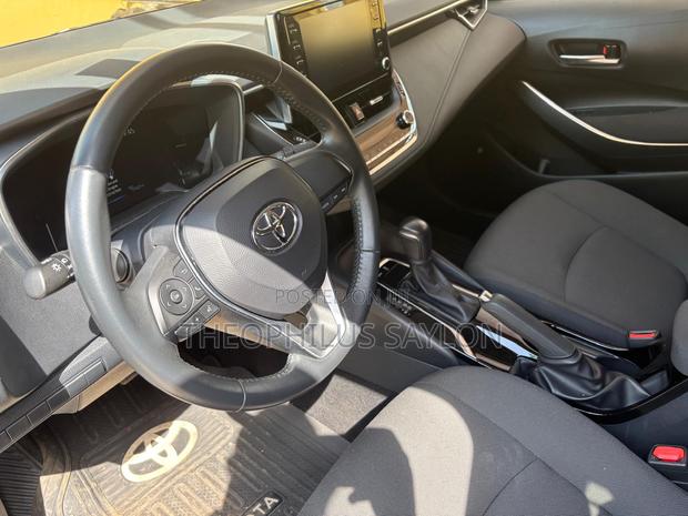 New Toyota Corolla 2023 Silver