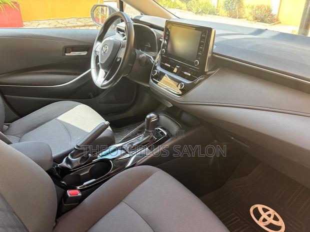 New Toyota Corolla 2023 Silver