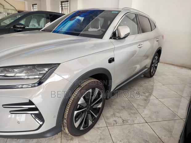 New BYD Song Plus 2025 Ivory