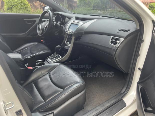 Hyundai Avante 2014 White