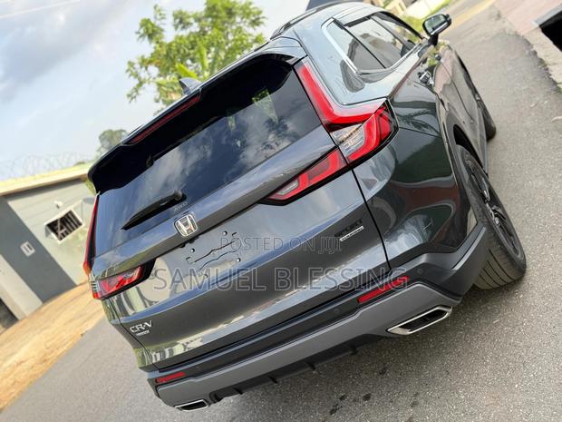 Honda CR-V 2025 Gray