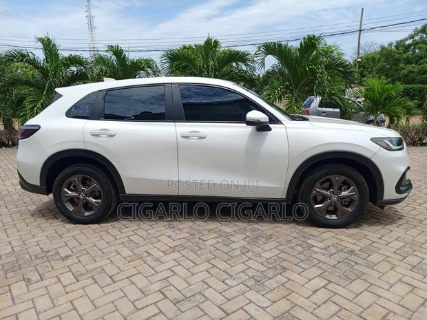 Honda HR-V EX-L AWD CVT w/o BSI 2024 White