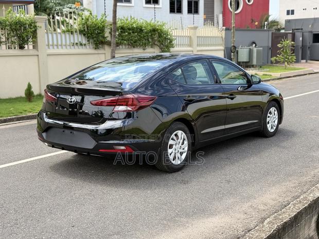 Hyundai Elantra SE 2020 Black