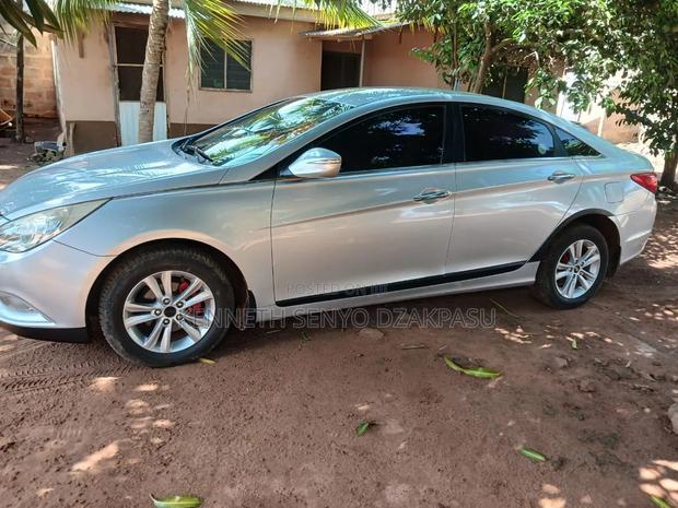 Hyundai Sonata Limited 2.0T Sedan (2.0L 4cyl 6A) 2012 Silver