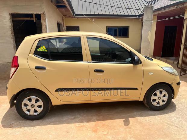 Hyundai I10 1.1 2010 Yellow