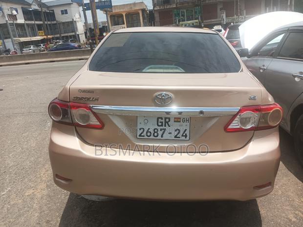 Toyota Corolla LE 4dr Sedan (1.8L 4cyl 4A) 2013 Brown