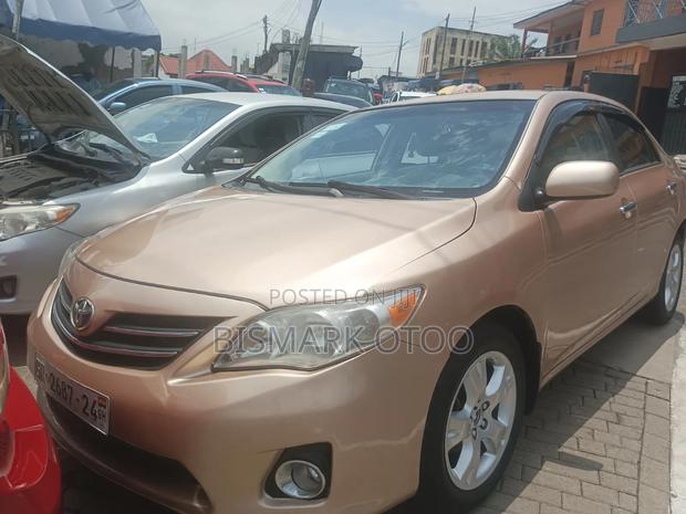 Toyota Corolla LE 4dr Sedan (1.8L 4cyl 4A) 2013 Brown