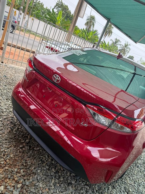 Toyota Corolla LE 2020 Red