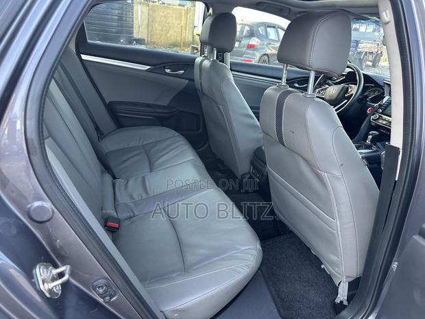 Honda Civic 2019 Gray