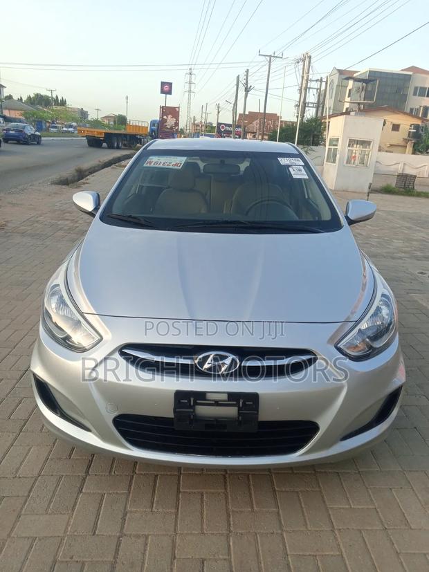 Hyundai Accent SE Sedan 2016 Silver