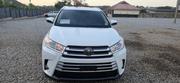 Toyota Highlander XLE 4x2 V6 (3.5L 6cyl 8A) 2017 White for sale