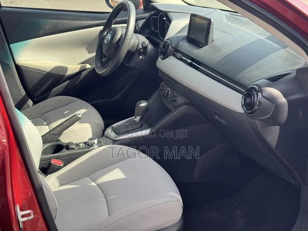 Toyota Yaris iA 1.5 FWD 2018 Red