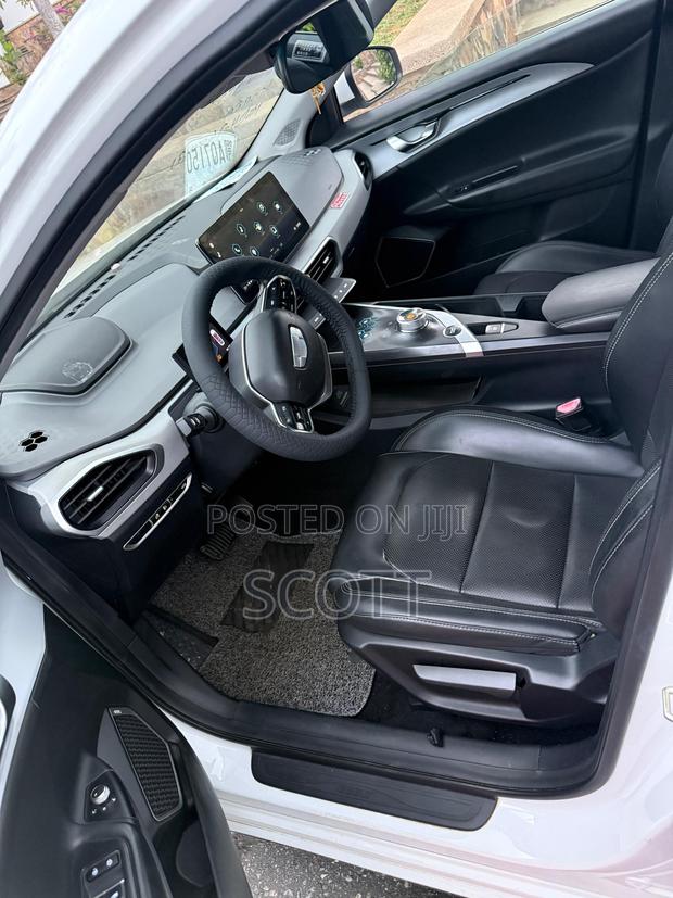 Geely Emgrand X7 2020 White
