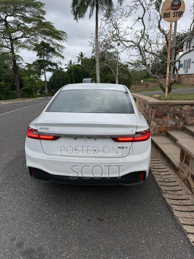 Geely Emgrand X7 2020 White