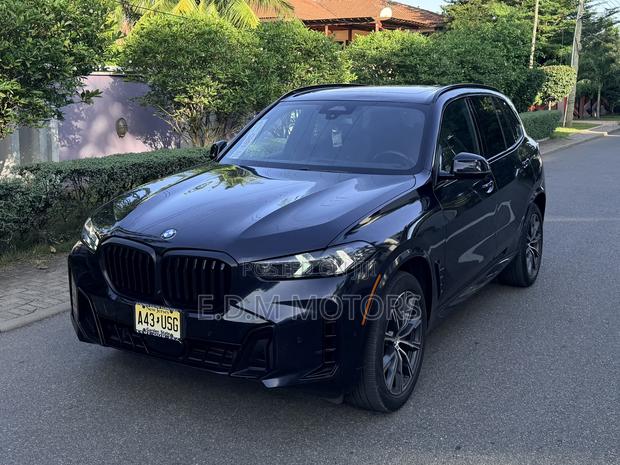 BMW X5 xDrive40i Sports Activity Vehicle 2025 Black