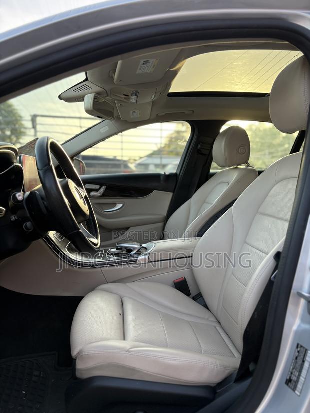 Mercedes-Benz C300 2017 Silver