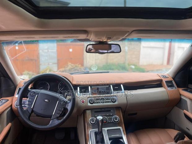 Land Rover Range Rover Sport 2012 Black