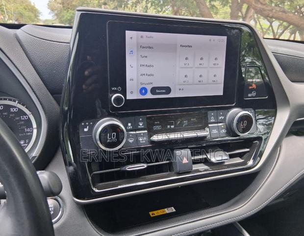 Toyota Highlander XLE AWD 2023 Black