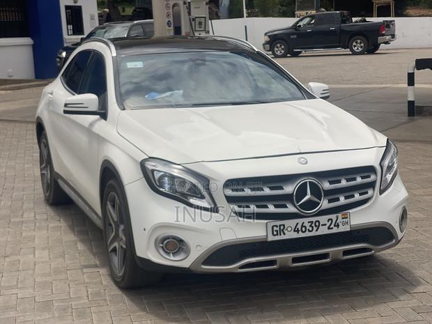 Mercedes-Benz GLA 250 2016 White