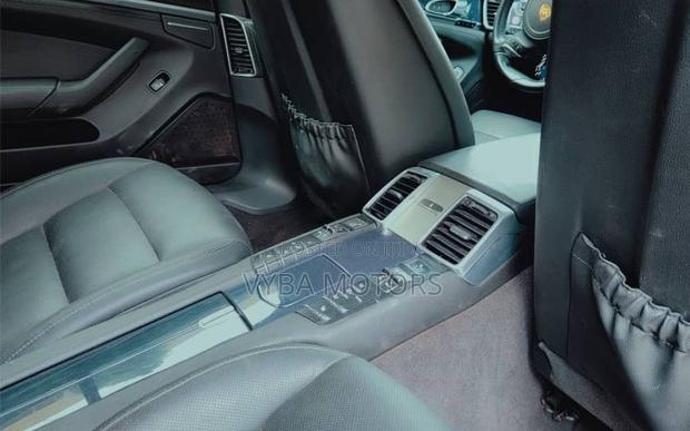 Porsche Panamera 2016 White
