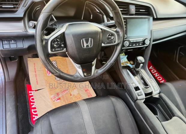 Honda Civic EX Sedan 2019 Gray
