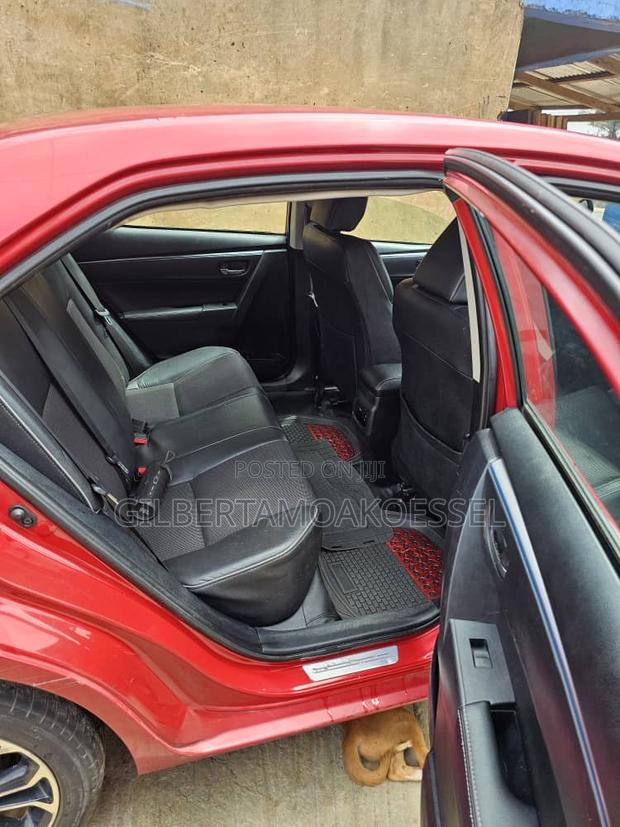 Toyota Corolla S 4dr Sedan (1.8L 4cyl CVT) 2014 Red