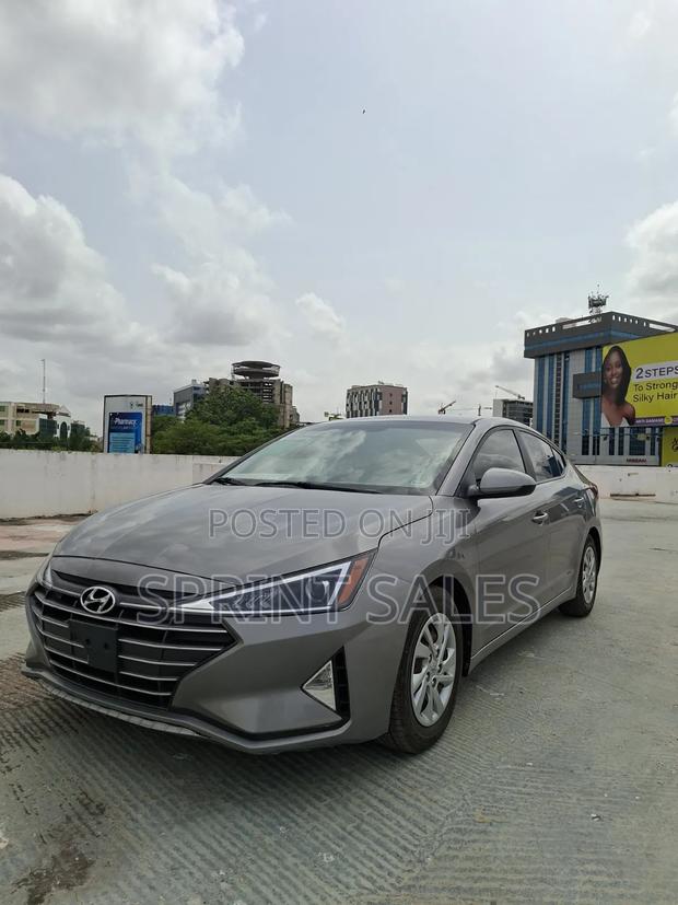 Hyundai Elantra SE 2020 Gray