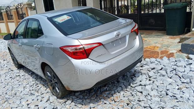 Toyota Corolla 2015 Silver
