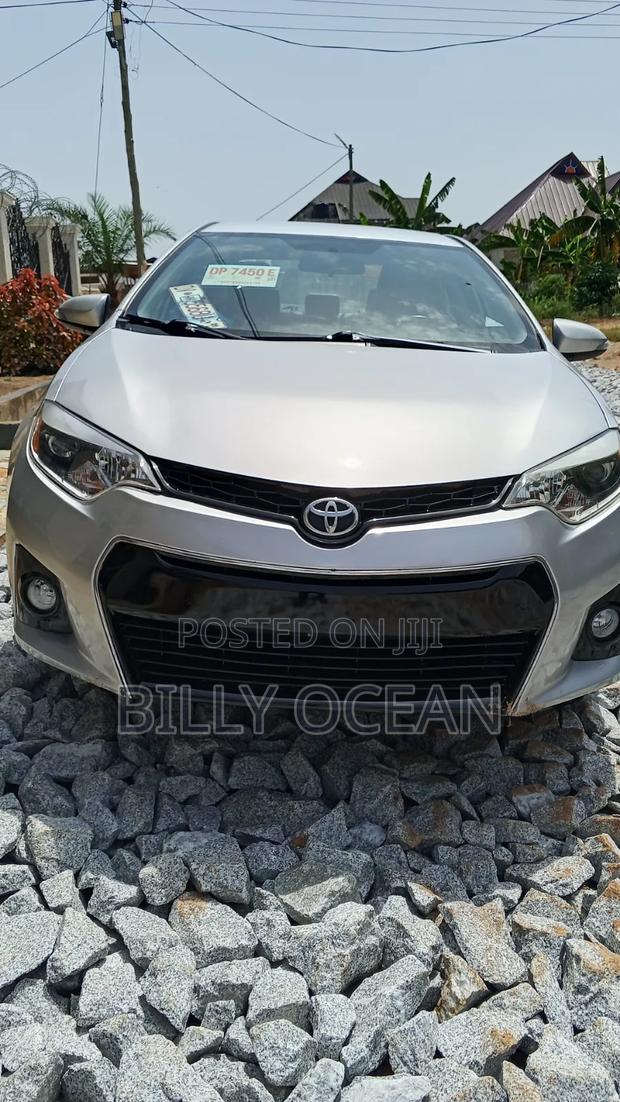 Toyota Corolla 2015 Silver