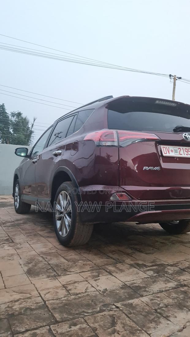 Toyota RAV4 Platinum FWD (2.5L 4cyl 6A) 2017 Burgundy