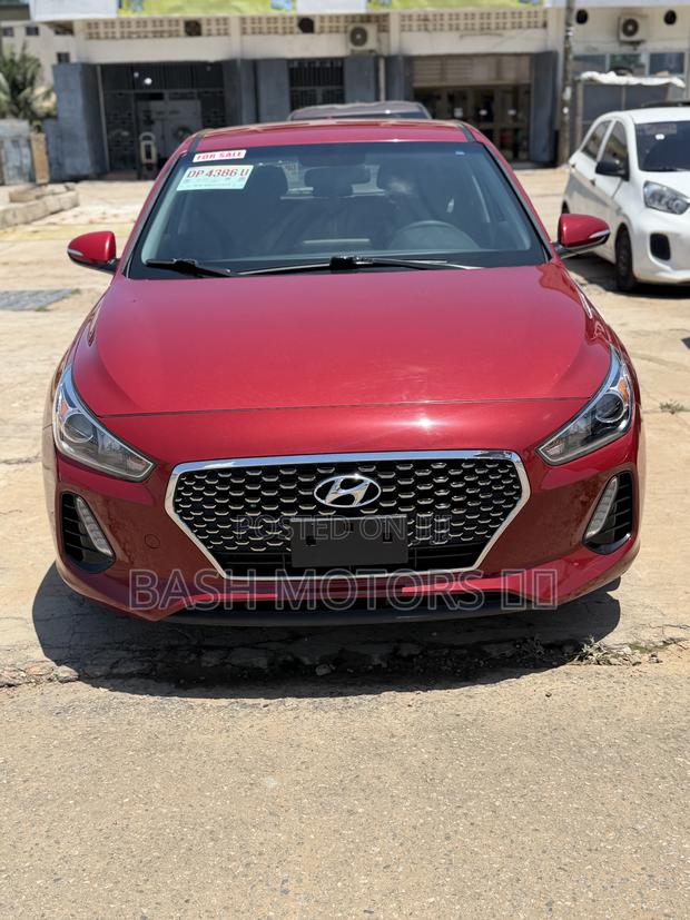 Hyundai Elantra 2018 Red