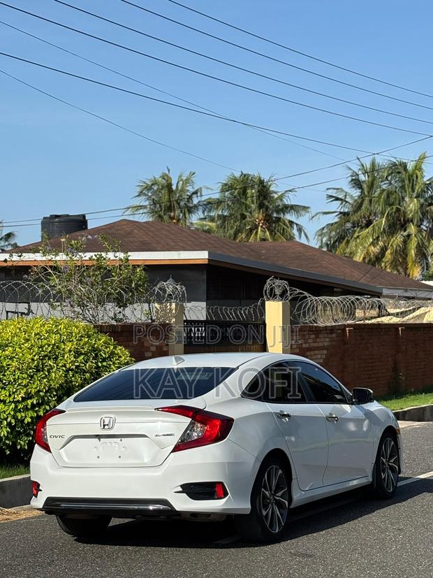 Honda Civic Touring Sedan 2020 White