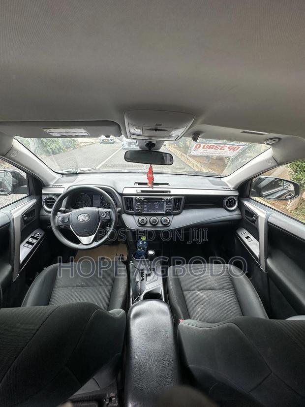 Toyota RAV4 Adventure 4dr SUV AWD (2.5L 4cyl 6A) 2018 Black