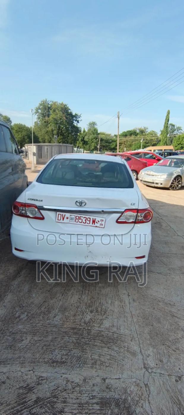 Toyota Corolla LE 4dr Sedan (1.8L 4cyl 4A) 2013 White