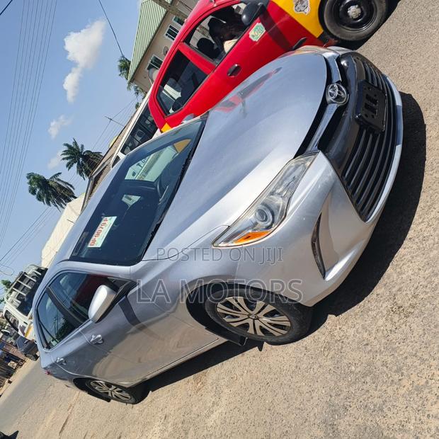 Toyota Camry 2017 Silver
