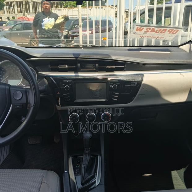 Toyota Corolla 2015 Black