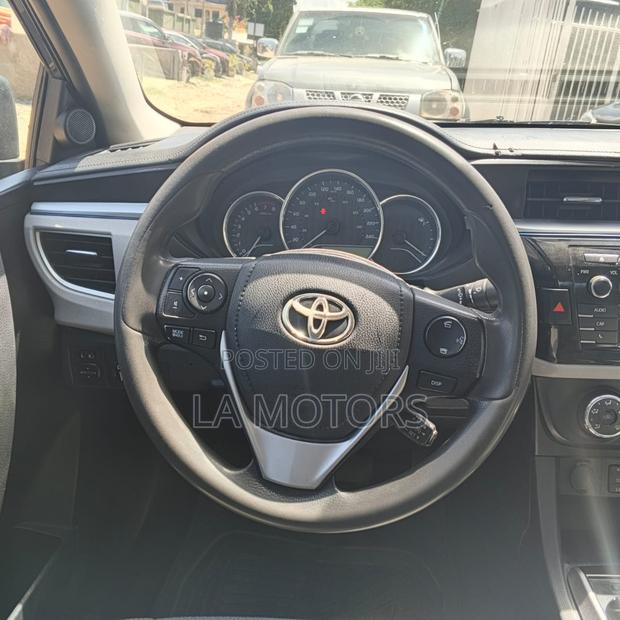 Toyota Corolla 2015 Gray