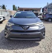 Toyota RAV4 LE 4dr SUV AWD (2.5L 4cyl 6A) 2018 Gray for sale