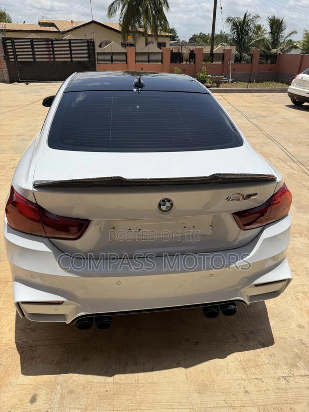 BMW M4 3.0 Coupe RWD 2017 White