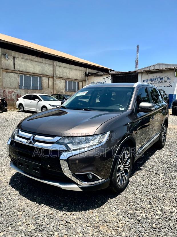Mitsubishi Outlander 2017 Brown