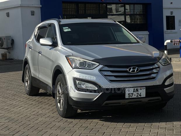 Hyundai Santa Fe GLS 4dr SUV AWD (3.3L 6cyl 6A) 2015 Silver
