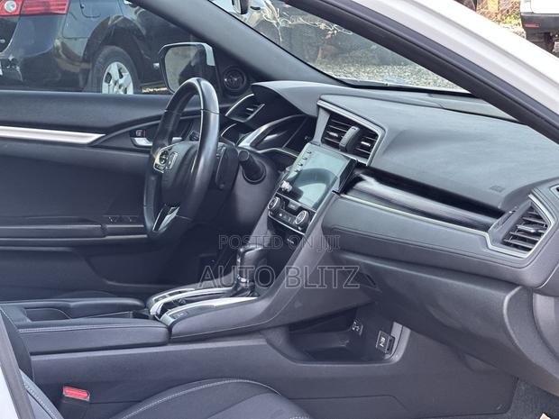 Honda Civic Sport 2021 White