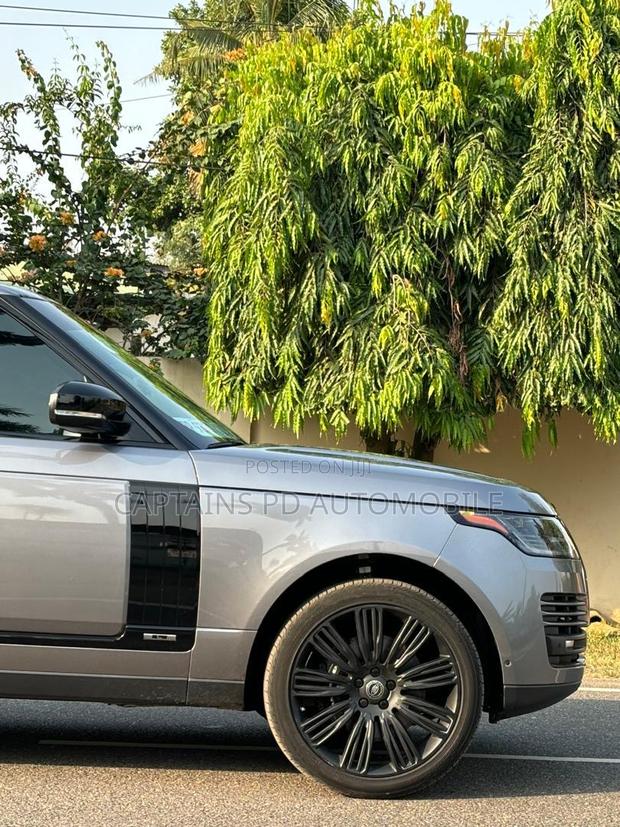 Land Rover Range Rover P525 HSE SWB 2020 Gray