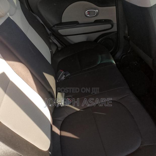 Kia Soul Base Hatchback 2017 Gray