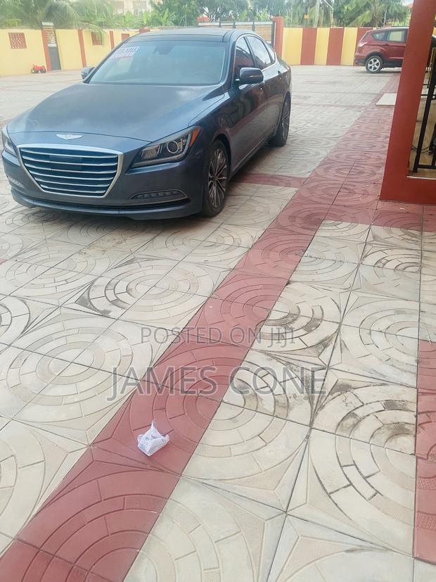Hyundai Genesis 3.8 AWD 2016 Gray