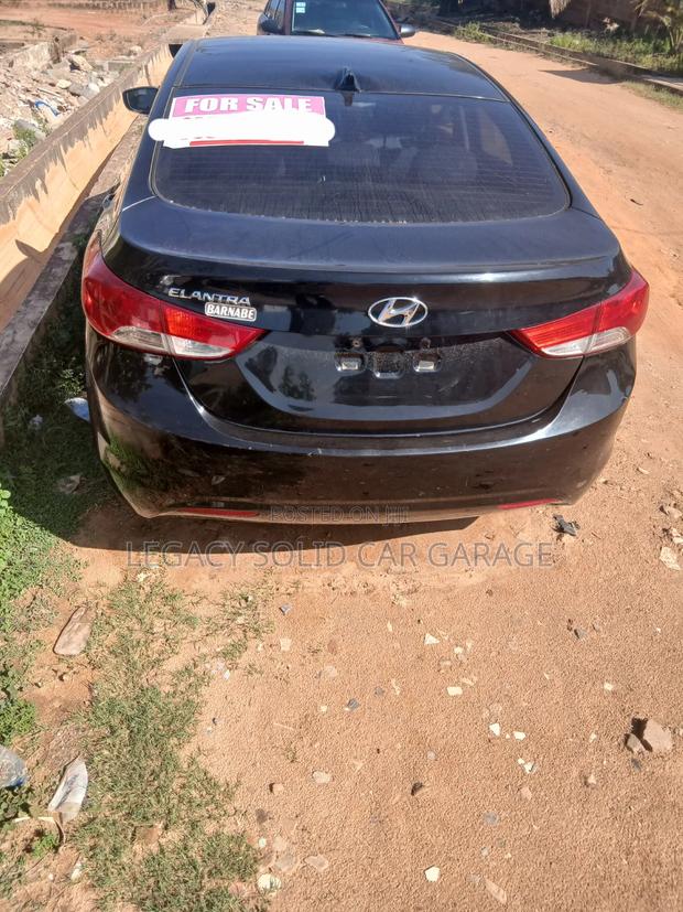 Hyundai Elantra 2012 Black