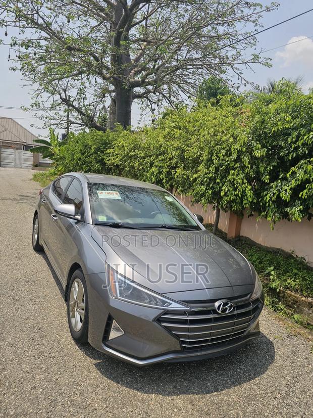 Hyundai Elantra 2019 Gray