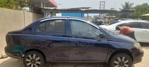 Toyota Echo 2001 Blue