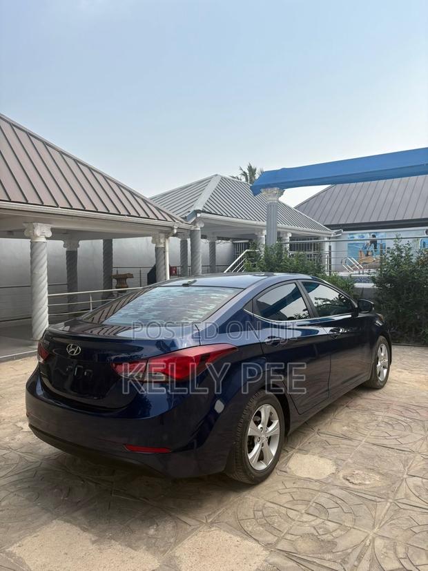 Hyundai Elantra 2016 Blue